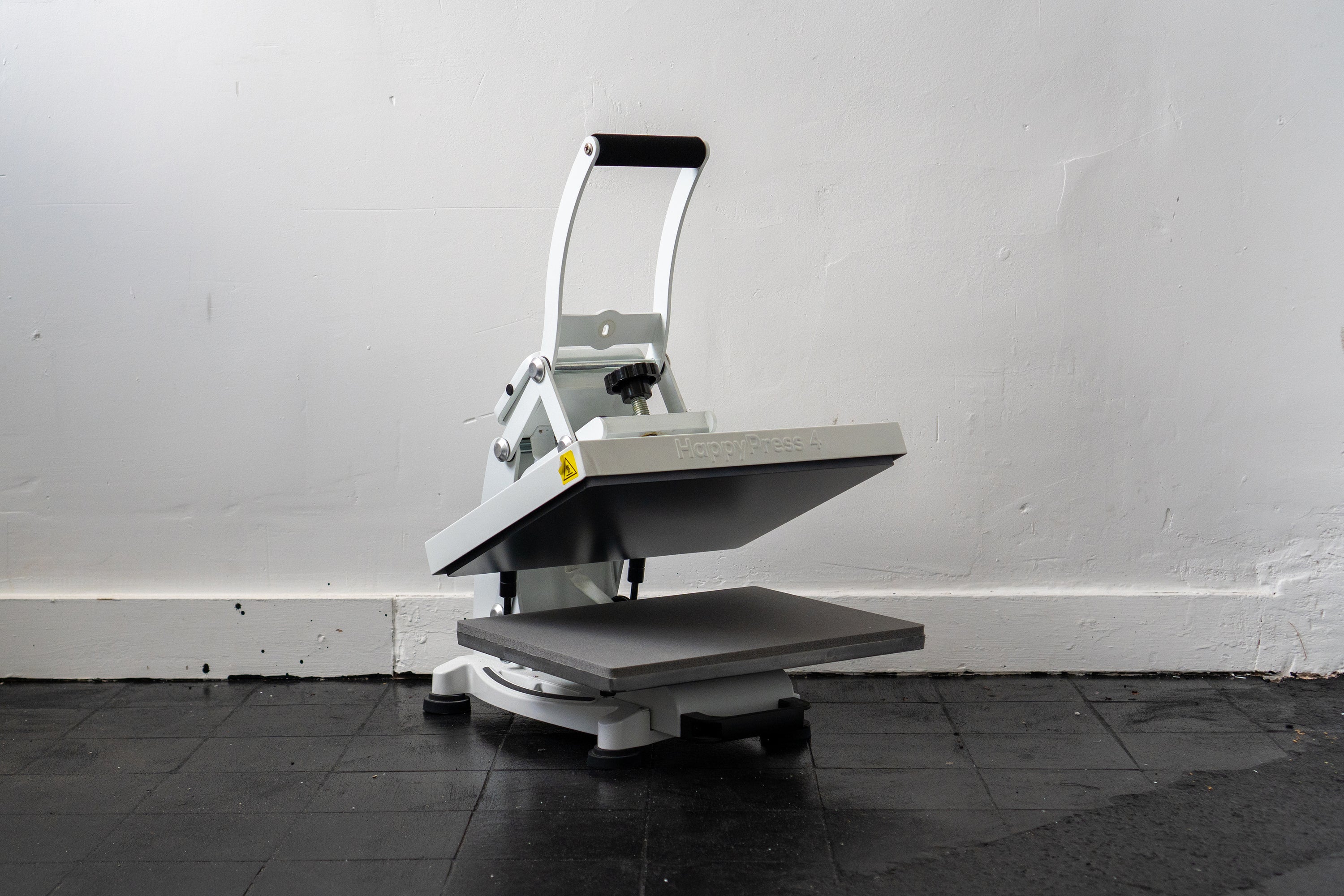 Voitech® London HQ Studio