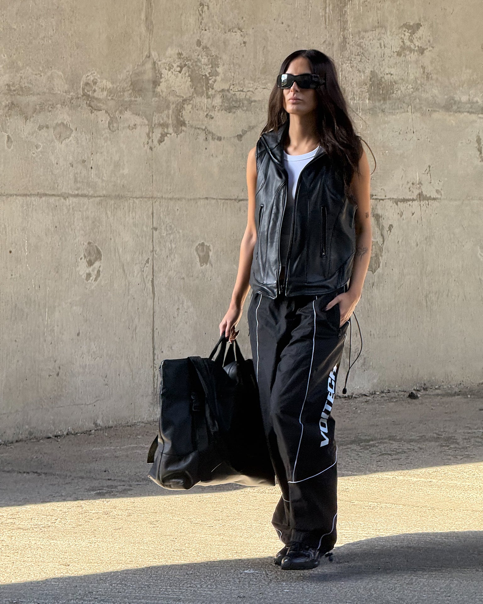 DELTA TRACK PANTS
