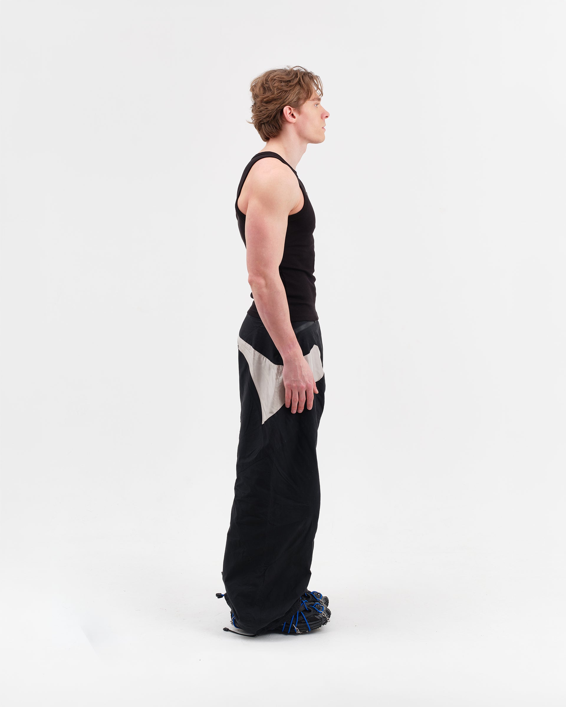 BLACK CPU VEST