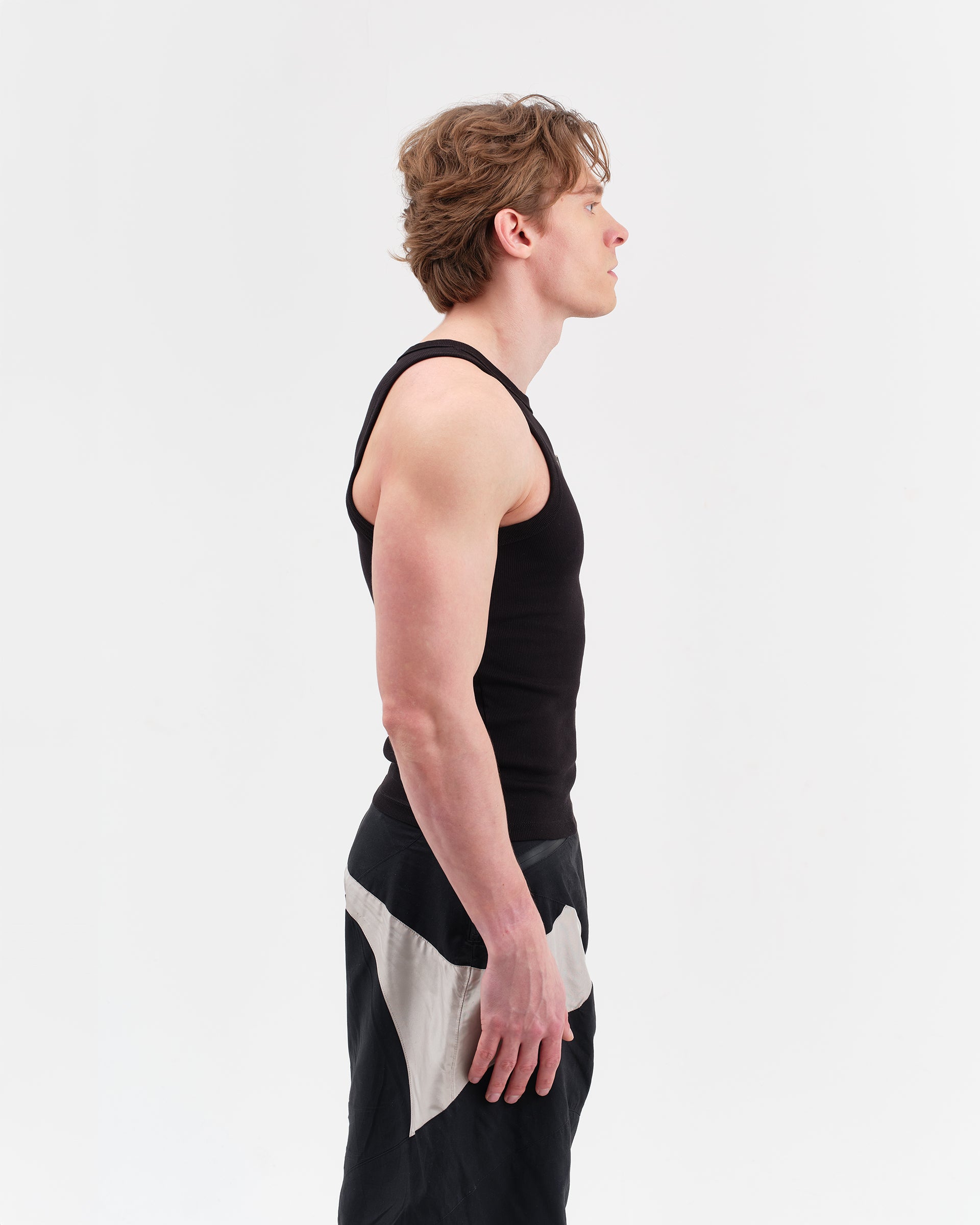 BLACK CPU VEST
