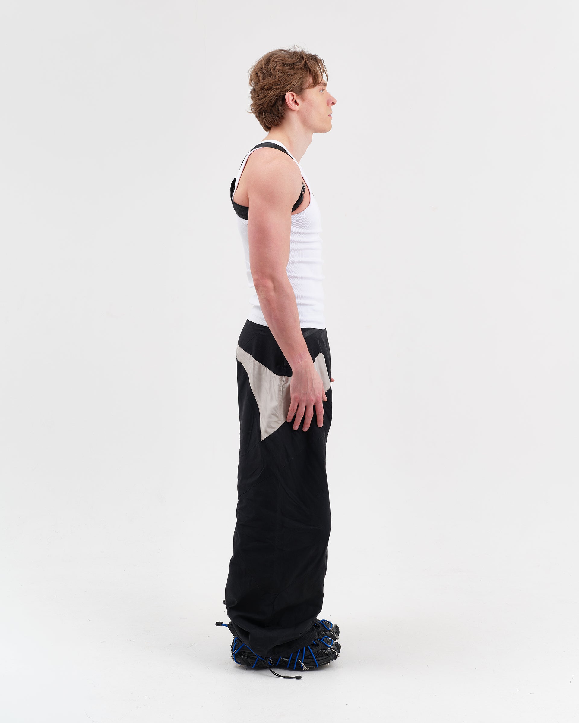 BLACK XENON HARNESS
