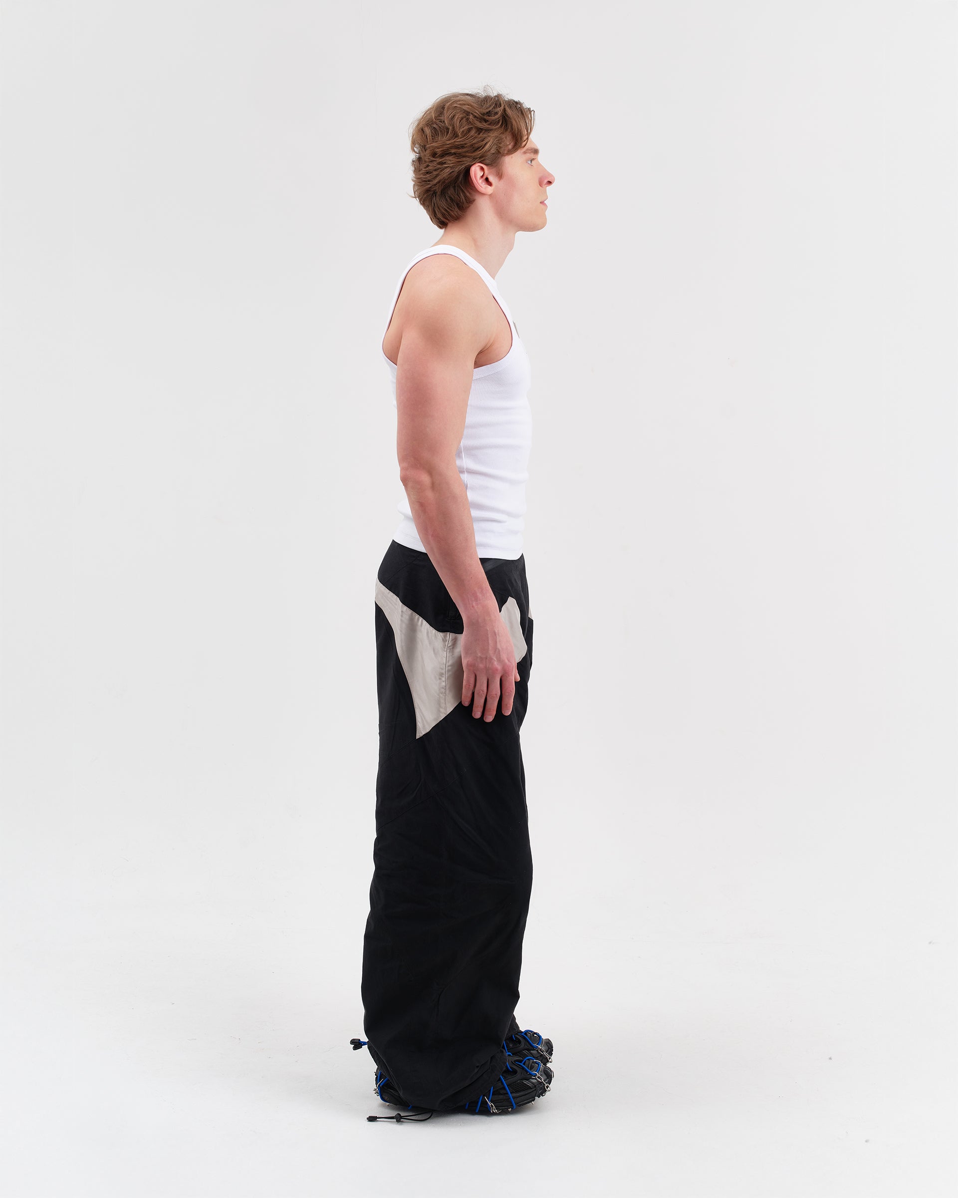WHITE CPU VEST